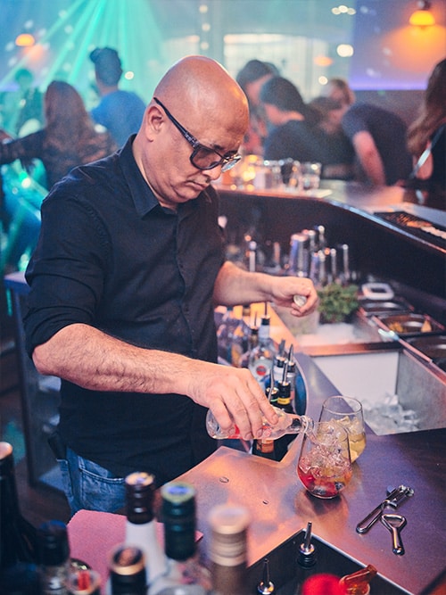 Das Bishwajit Latidos Cocktail Bar 1030 Wien Eigentümer und Barkeeper